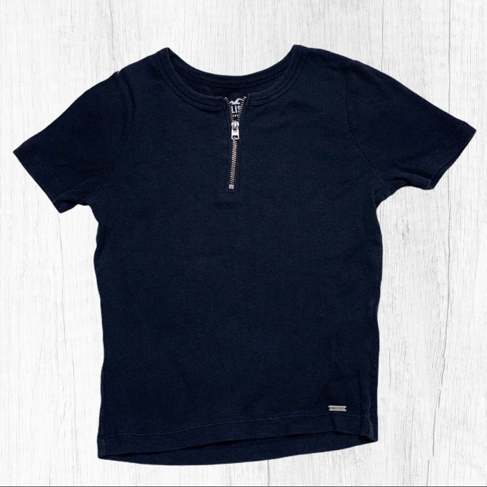Hollister black knit zip crop top short sleeves